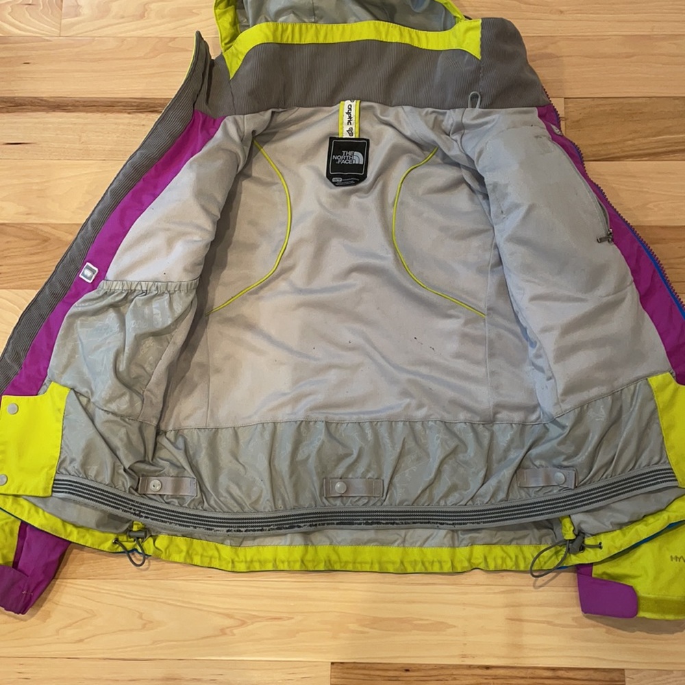 The North Face Cryptic Jacket Winter Coat - Picture 6 of 12